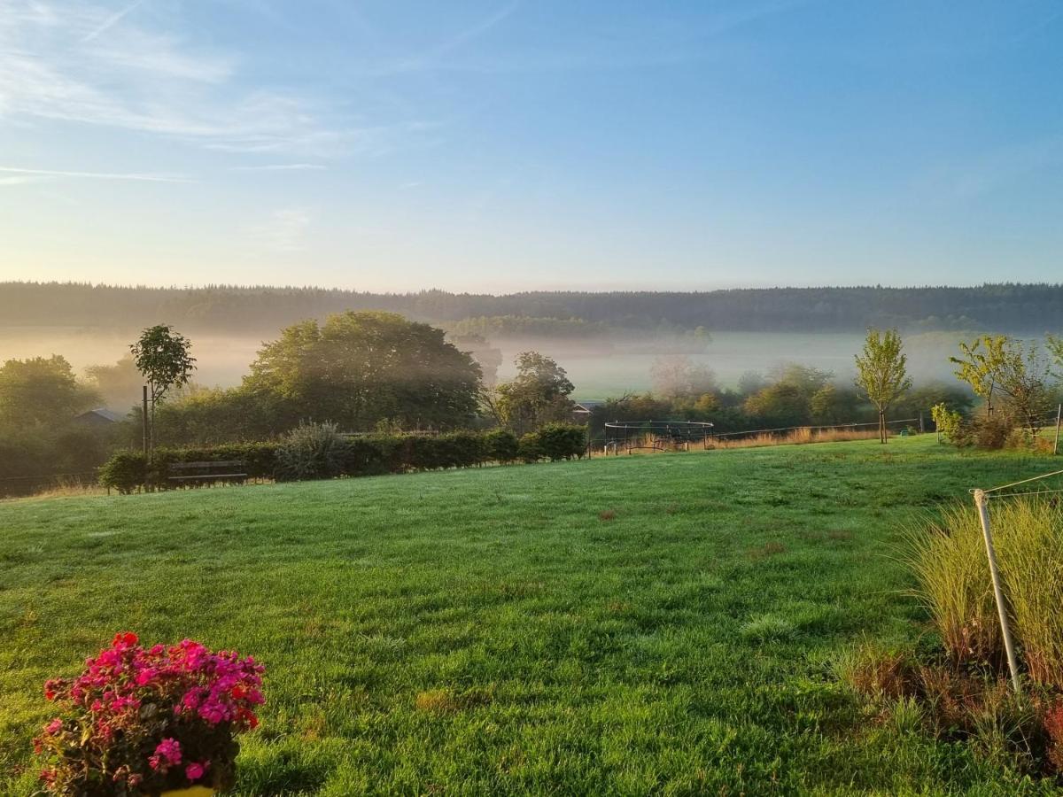 Gite 'Il Y A' 11 A 13 Pers #Nature #Familles #Calme #Pas D'Abus D'Alcool Marche-en-Famenne Exterior photo